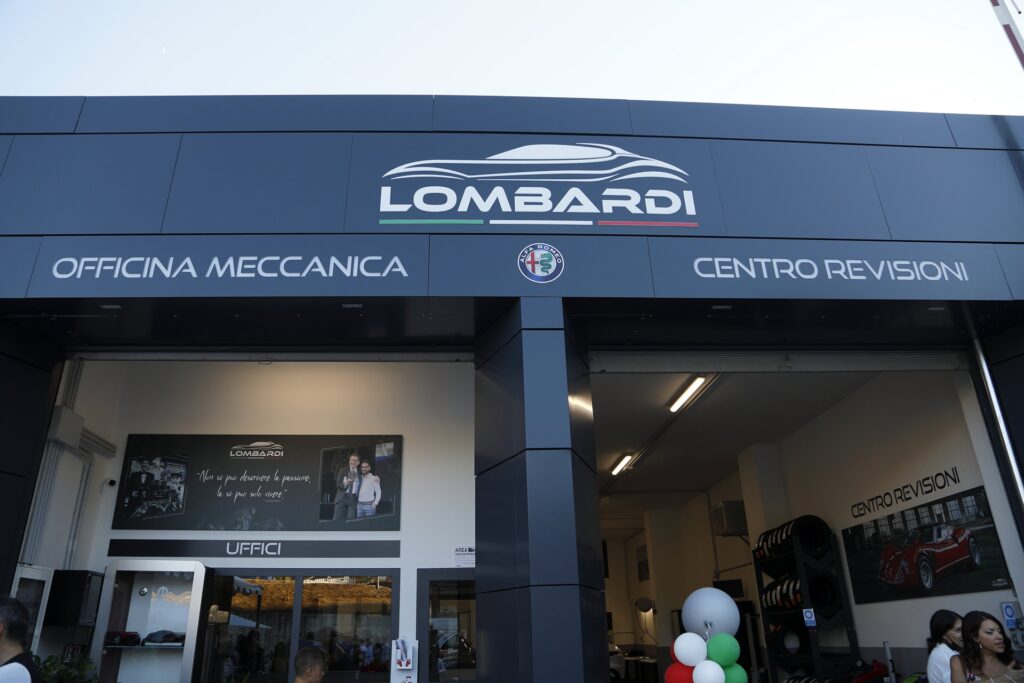 Riqualificazione facciata nuova sede Centro Revisione Lombardi